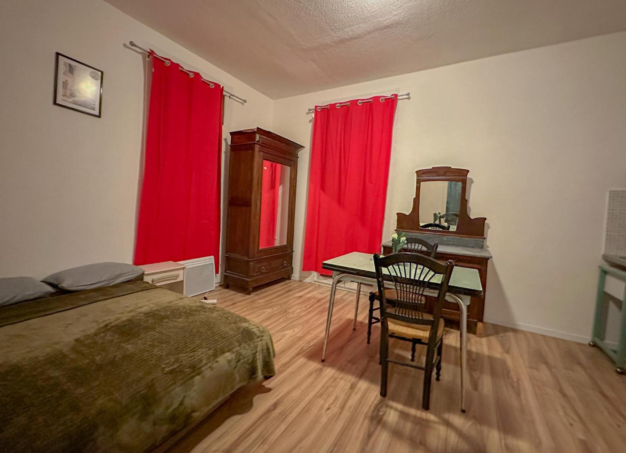 Avec Balcon Apartamento *